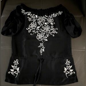 White House Black Market Tunic Top